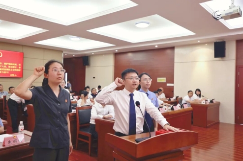 昌江区人大常委会决定宁烨琳为代理区长